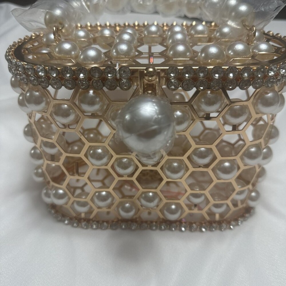 Lustrous White Pearl Beaded Honeycomb Cage Bag - Stunning Statement Bucket Clutc